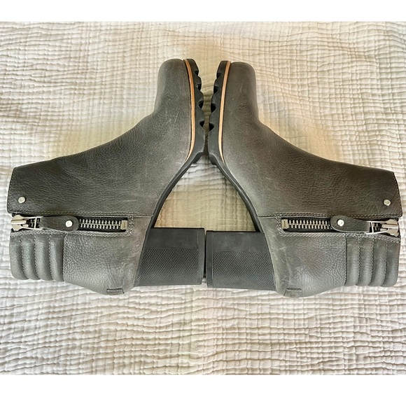SOREL | Gray Danica Zip Waterproof Leather Heeled Ankle Boot Booties - Picture 6 of 10